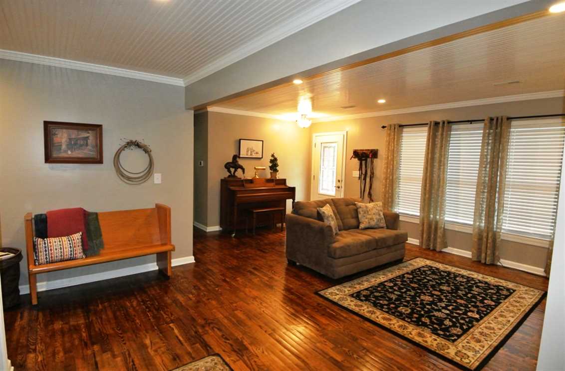 real estate available to buy