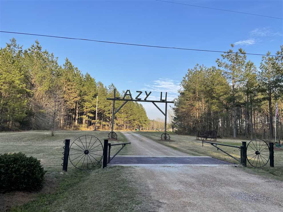 Lazy U Farm Real estate listing