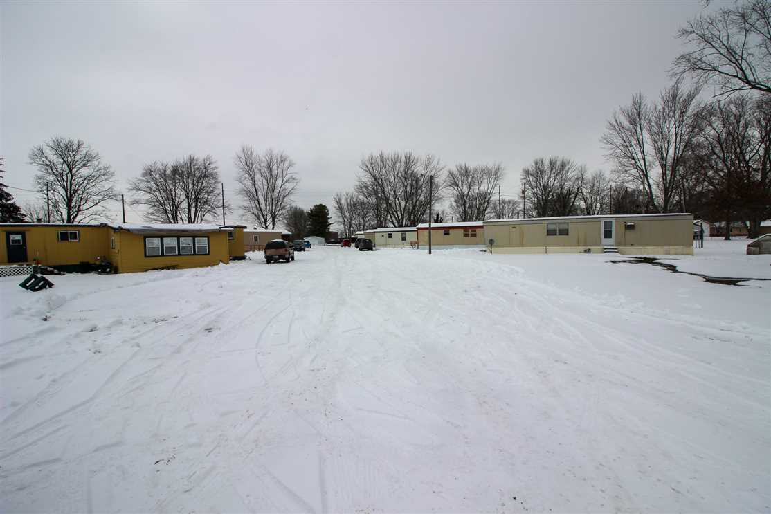 Monticello, Indiana - Commercial Mobile Home Park for sale - Great Investment Close to Indiana Beach - 10 Acres Real estate listing