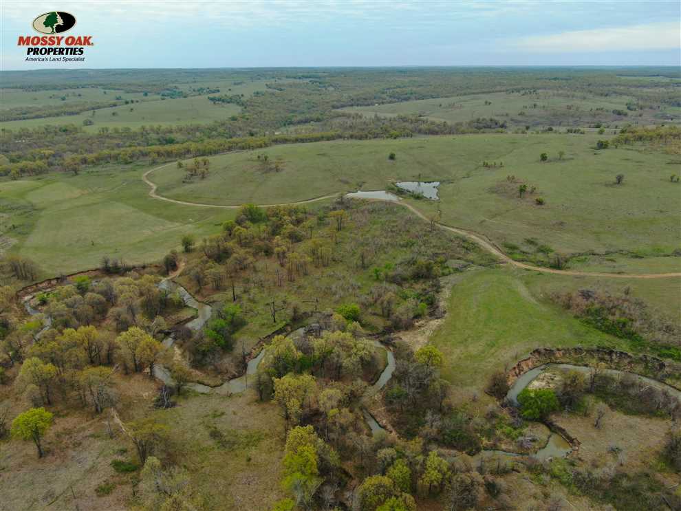 Lake Ranch (1480 Acres) Real estate listing