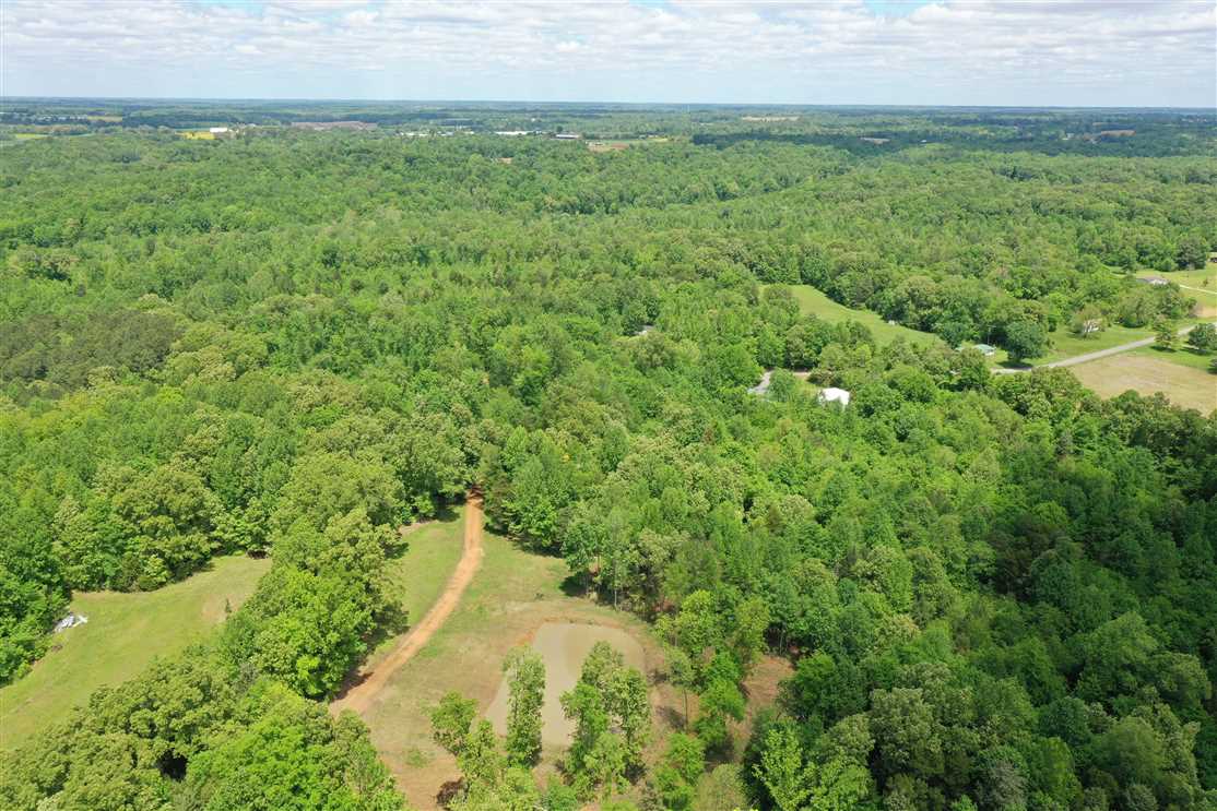 Houses and land for sale in Tennessee