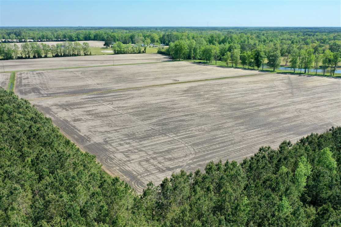 Houses and land for sale in North Carolina