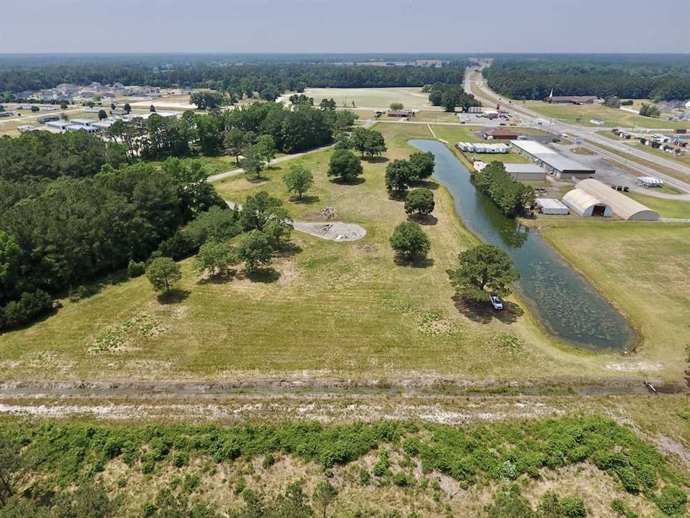 Houses and land for sale in North Carolina