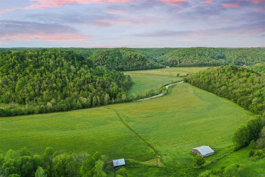 A Jackson County, TN gem known as "Brewington Farms" 448 beautiful acres. Real estate listing