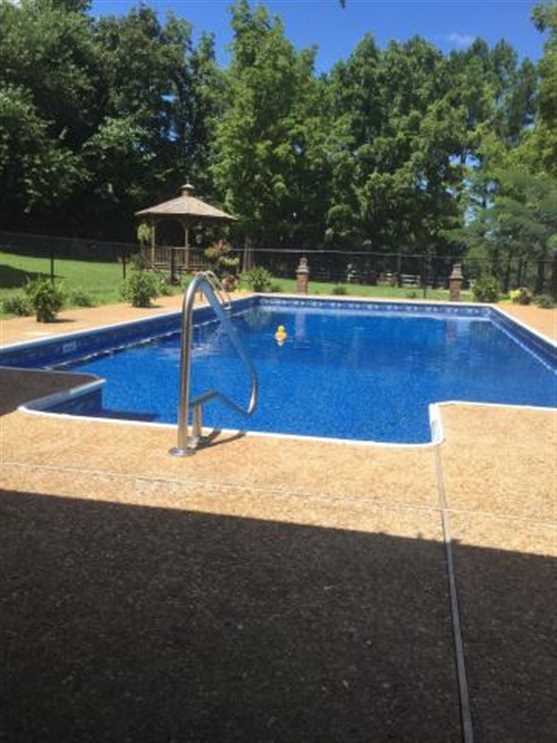 Houses and land for sale in Arkansas