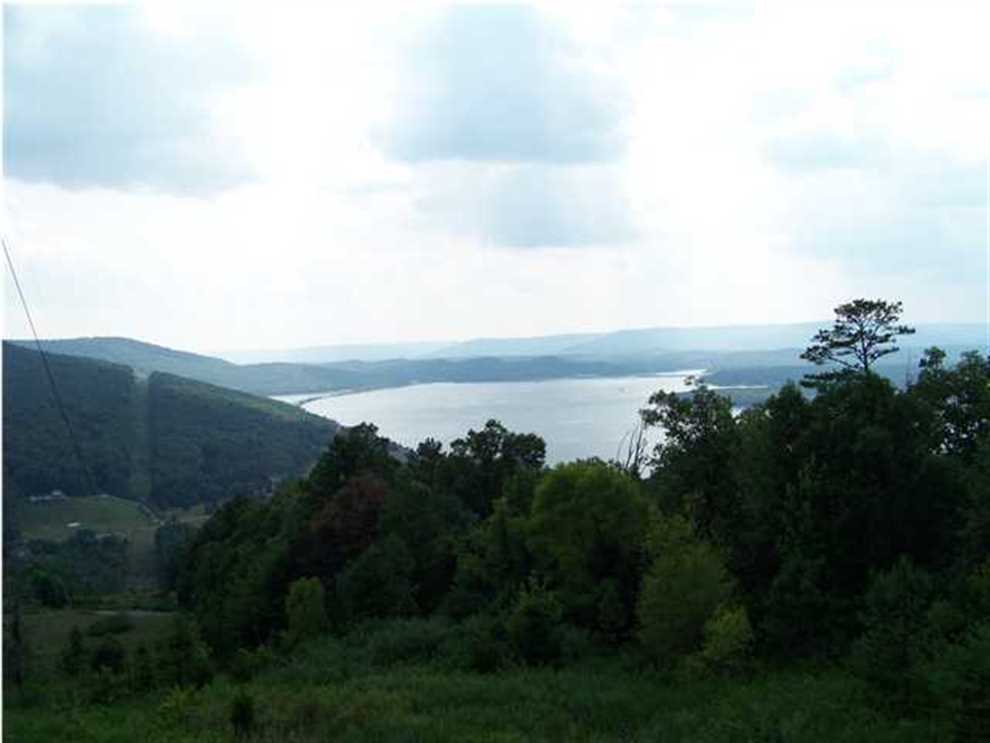 2.68 Acres of Residential land for sale in South Pittsburg, marion County, Tennessee