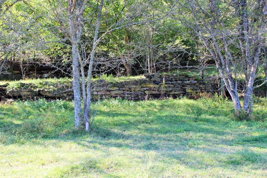 Houses and land for sale in Arkansas