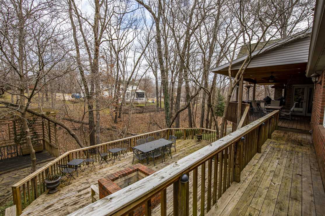 100 Devon Green Real estate listing