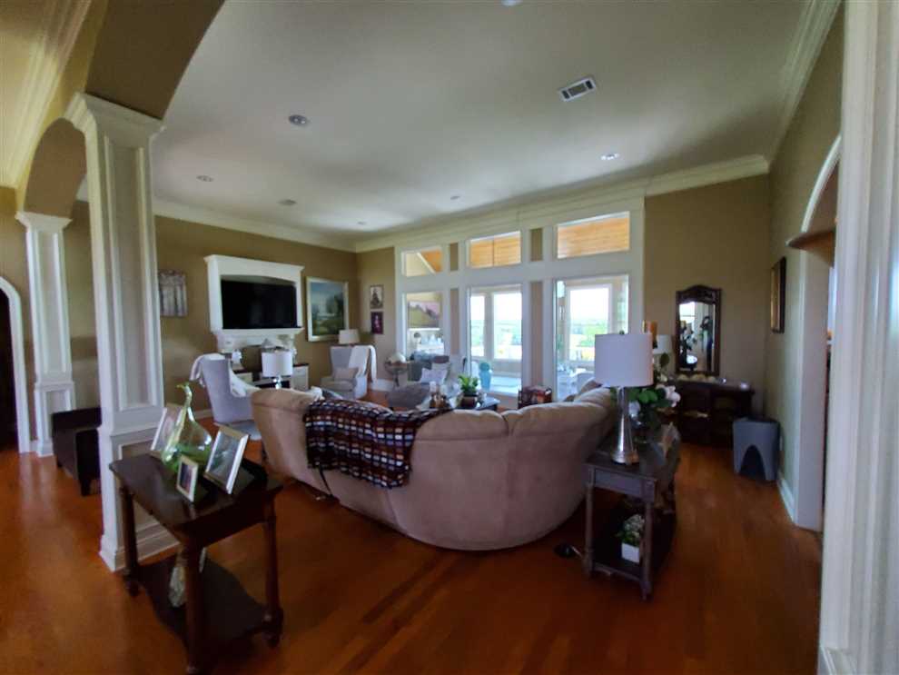 Residential and   property for sale on The Land Market