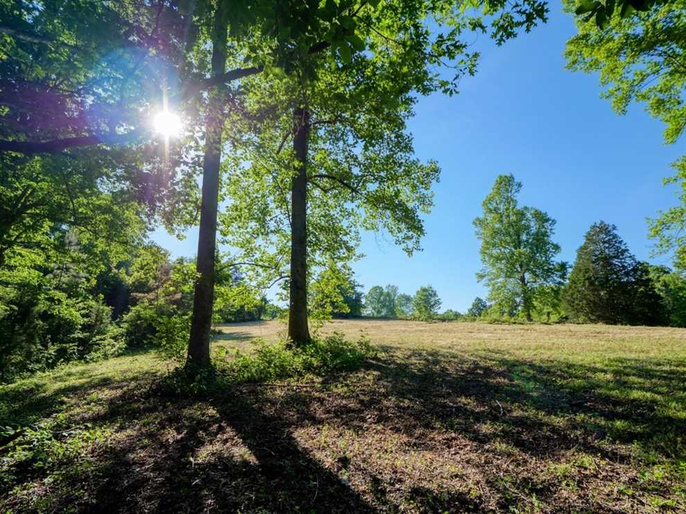 Houses and land for sale in Tennessee