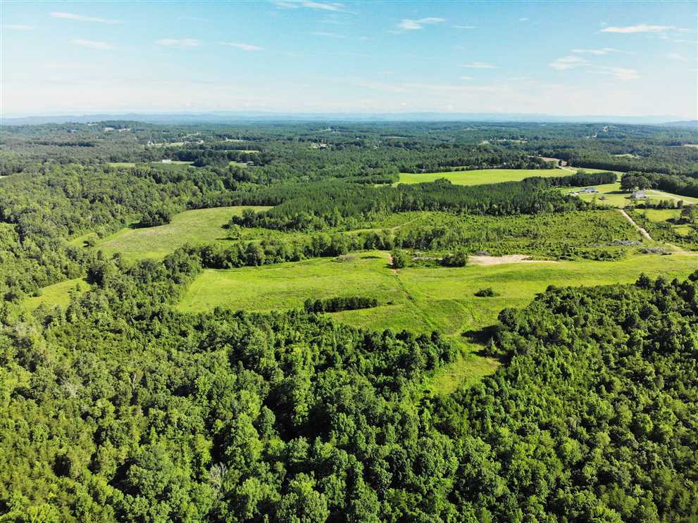 Houses and land for sale in North Carolina