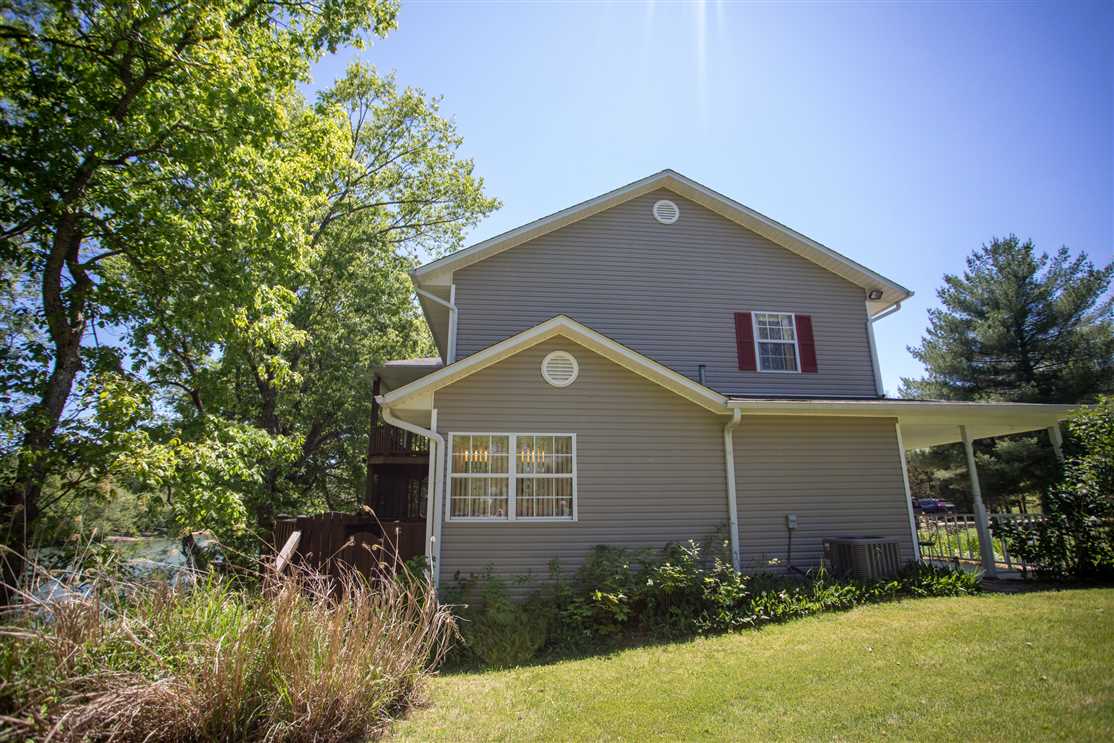 Houses and land for sale in Missouri