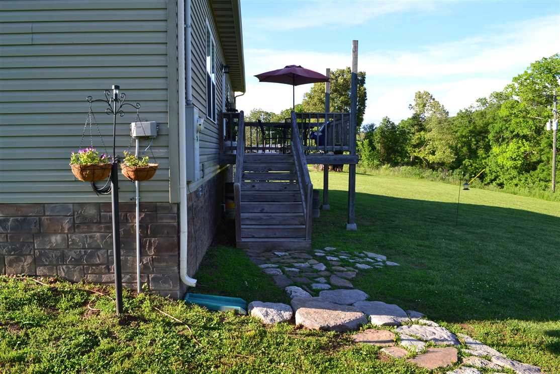 Property for sale at 102 Golden Acres