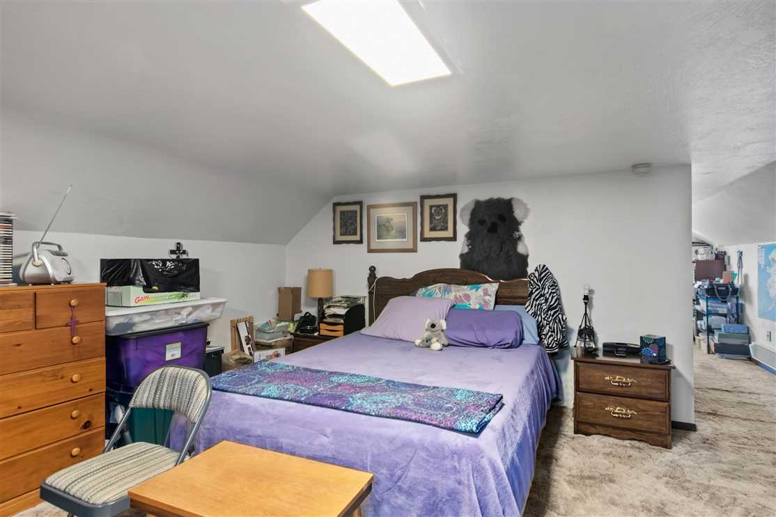 Residential and   property for sale on The Land Market