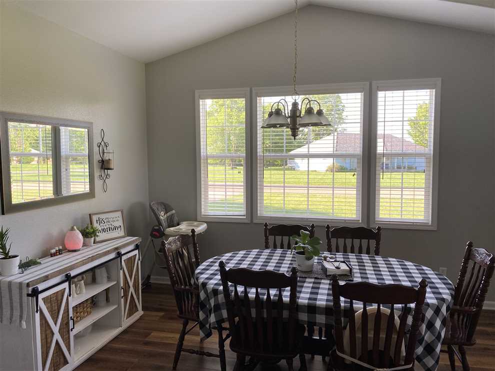 Property for sale at 279 Seth St