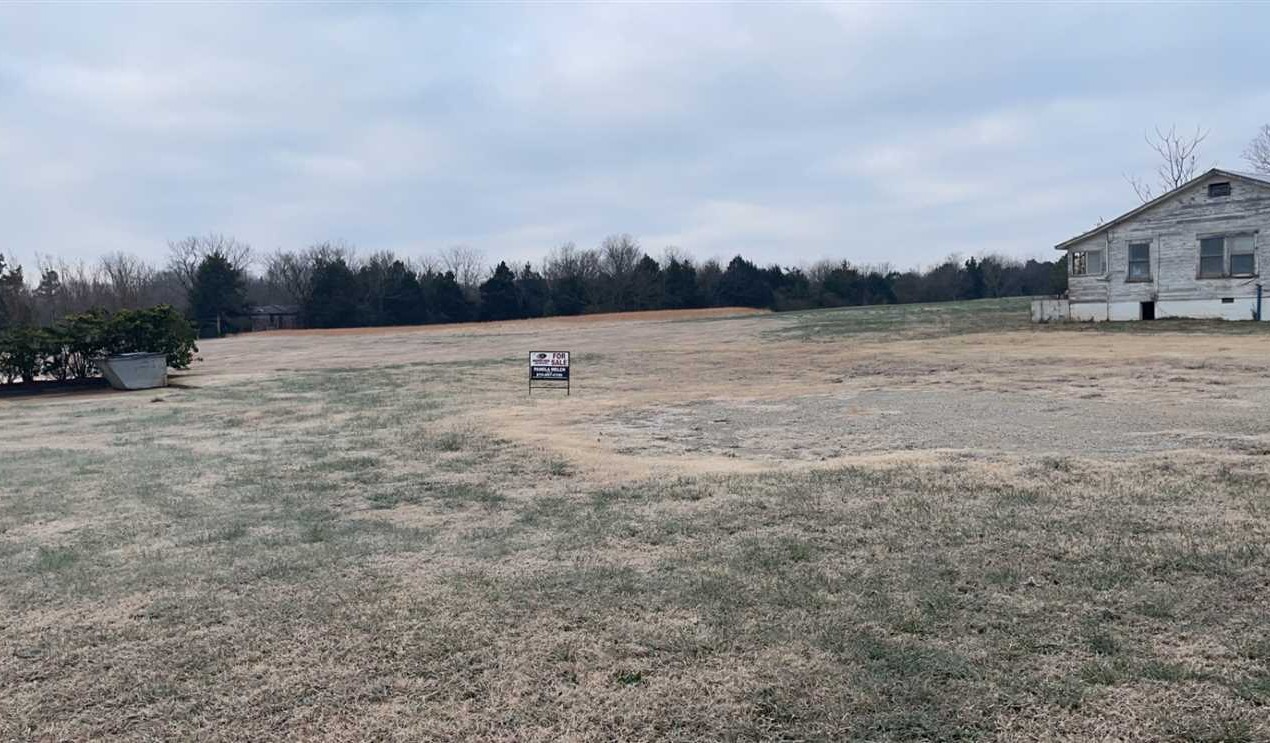 5 +/- Acres, Great Development Property, Center of Cave City, Sharp County Real estate listing