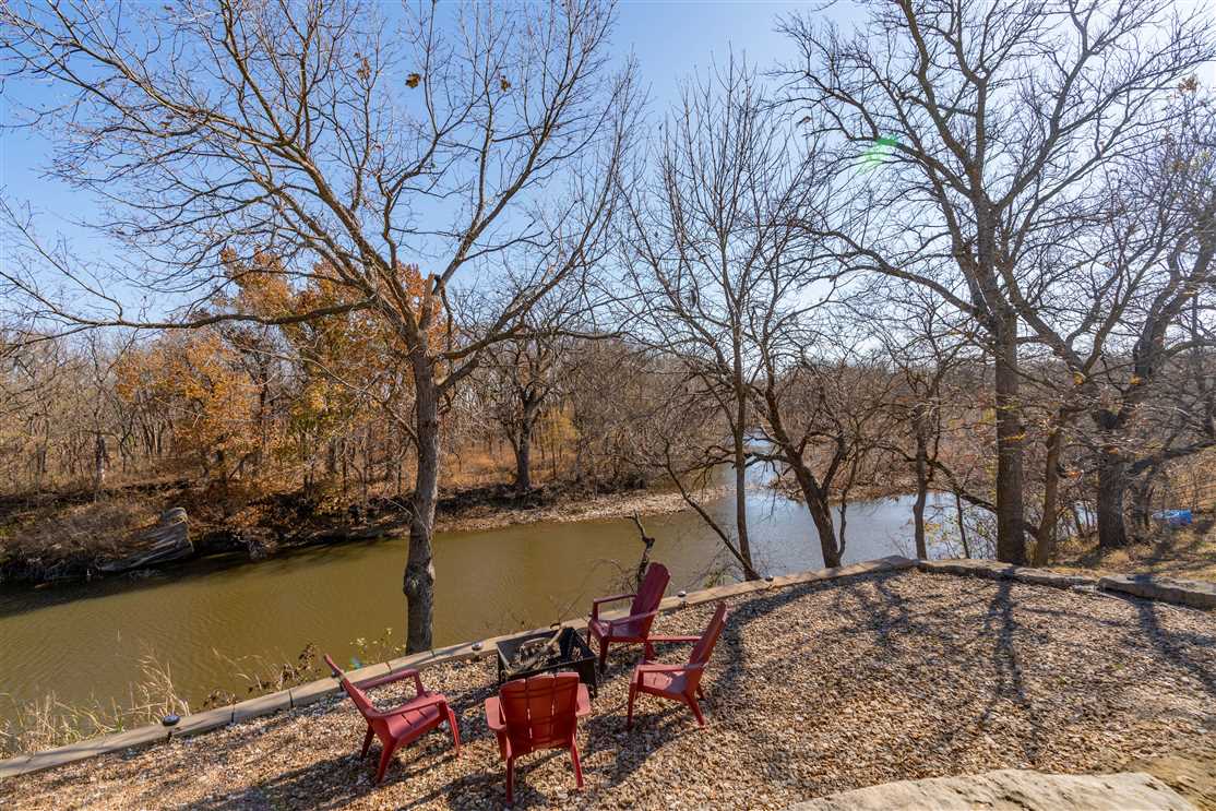 Houses and land for sale in Oklahoma