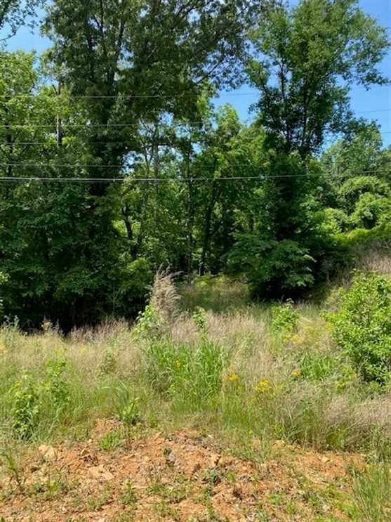3.1 Acres of Residential land for sale in South Pittsburg, marion County, Tennessee