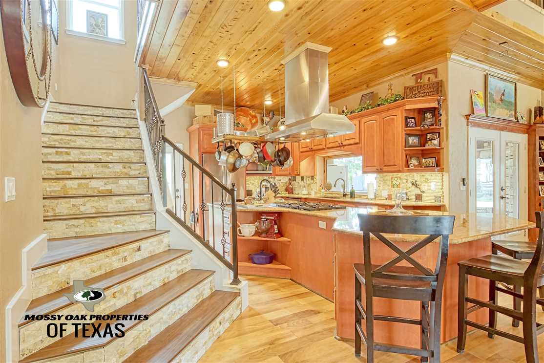 Residential and   property for sale on The Land Market