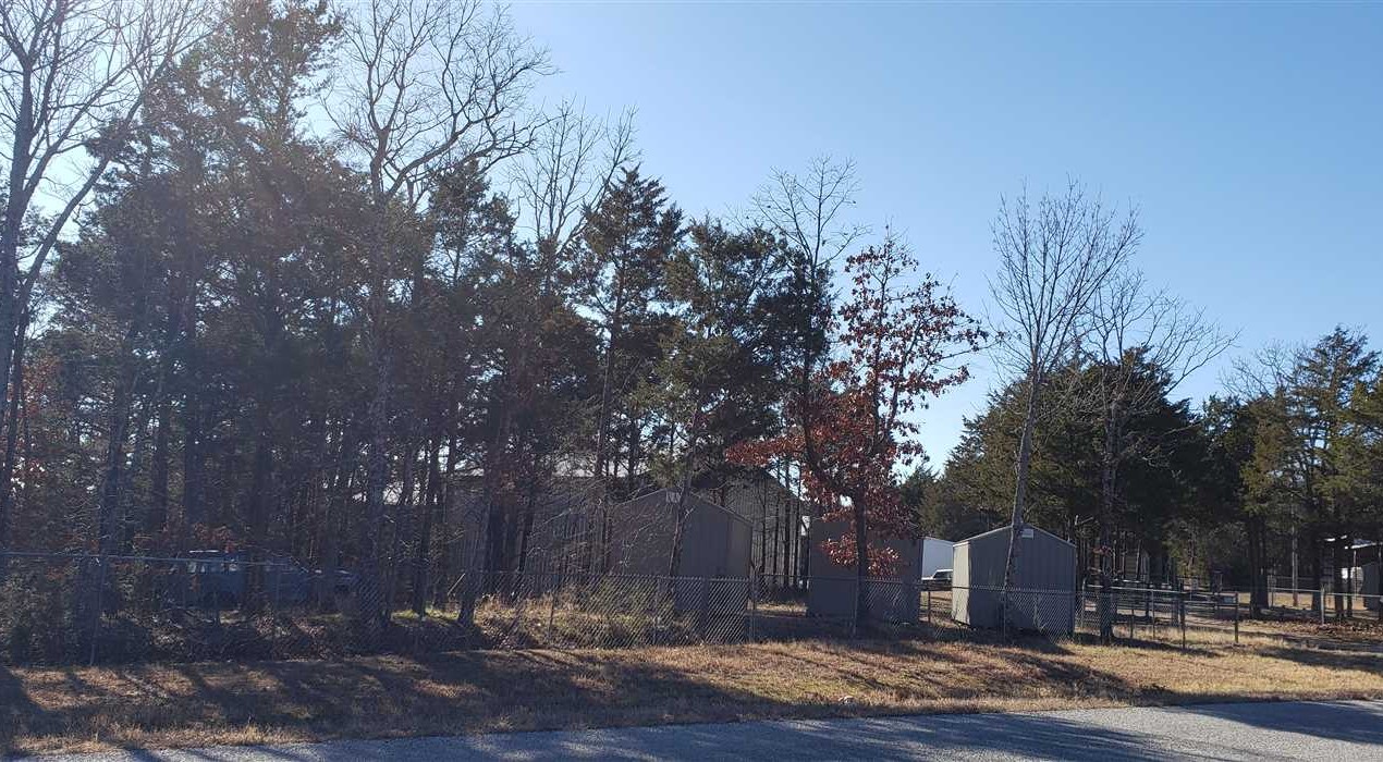 Commercial and   property for sale on The Land Market