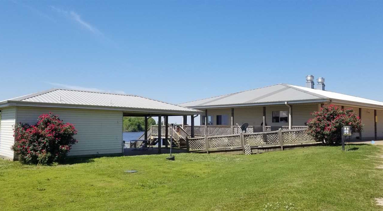 Jones Riverside Marina, Winn Parish, 9 Acres +/- Real estate listing