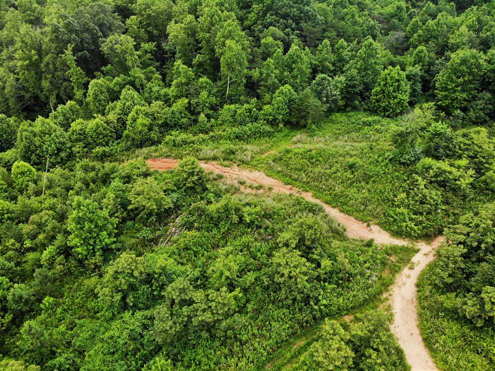 Houses and land for sale in North Carolina