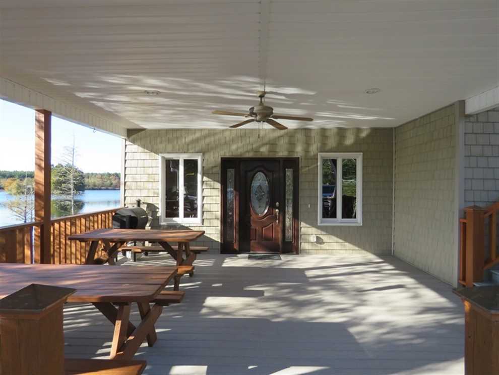 194 Acres of Waterfront Recreational Land For Sale in Robeson County NC! Real estate listing