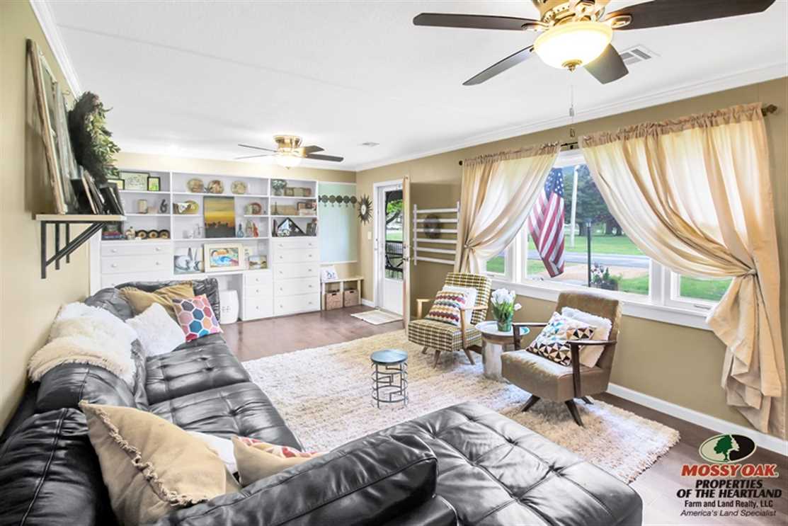 real estate available to buy