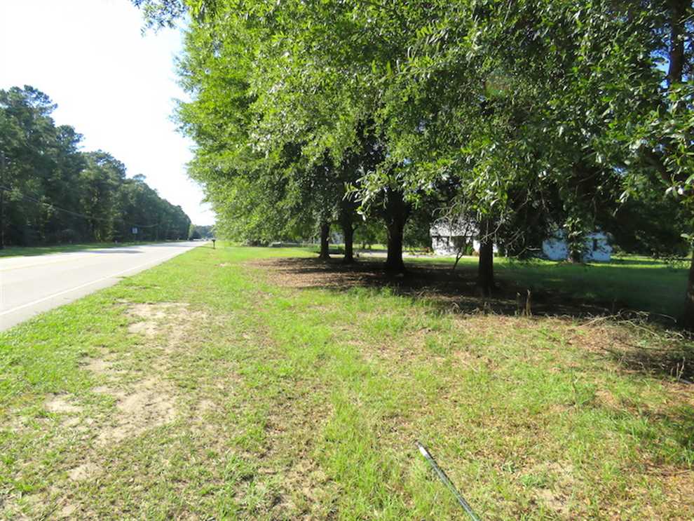 2.75 Acres of Commercial Land For Sale in Scotland County NC! Real estate listing