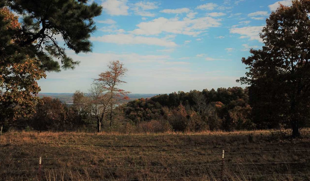 Houses and land for sale in Arkansas