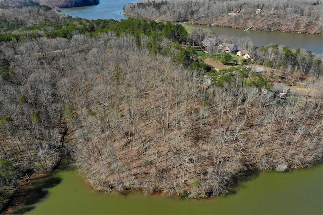 1 Acre of Leesville Lake Front Land For Sale in Pittsylvania County VA! Real estate listing