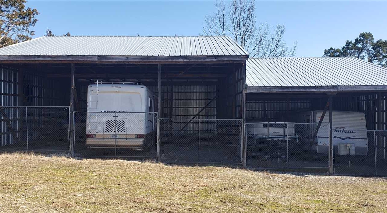 Bull Shoals Lake Storage Facility. Real estate listing
