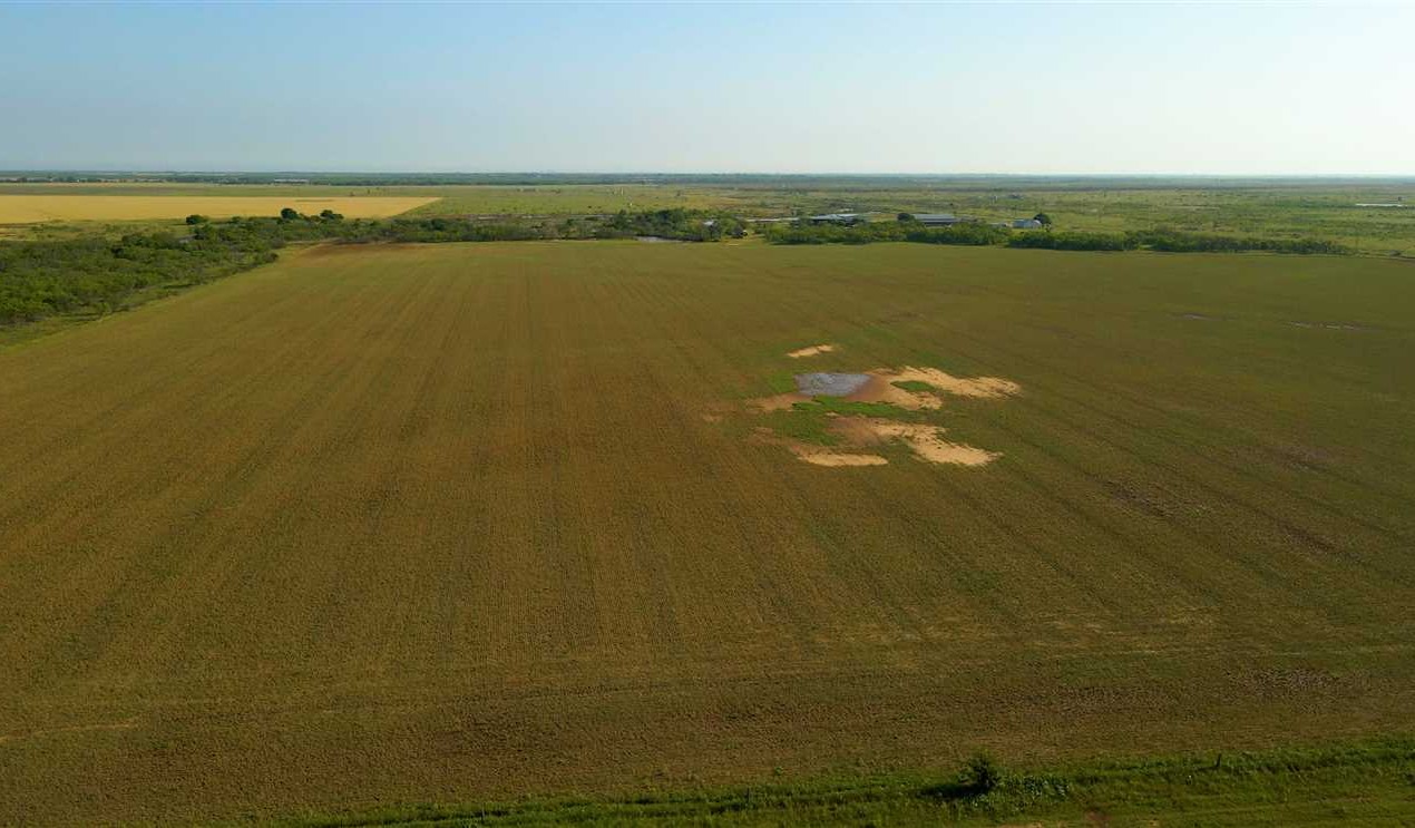 Dad's Corner Ranch 1,765 ac in Archer County - Holliday TX 76366 Real estate listing