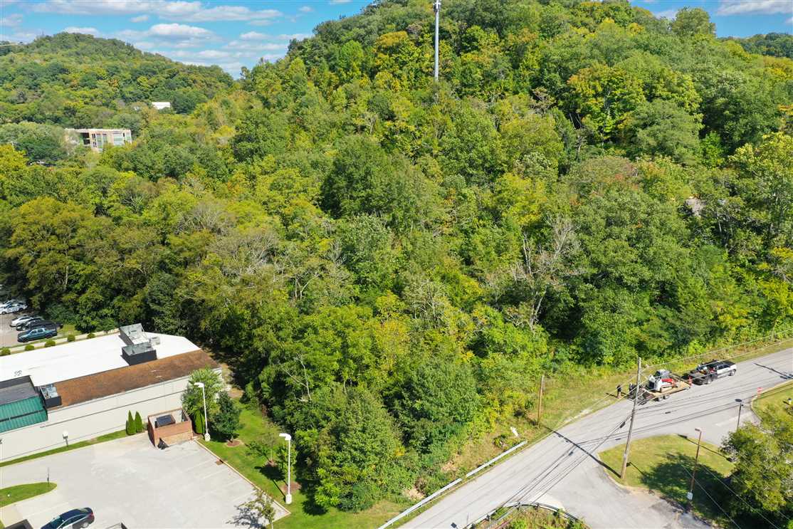 Prime 1.2 Acre Commercial Lot Available in Cool Springs area - Corridor into Brentwood and Franklin Real estate listing