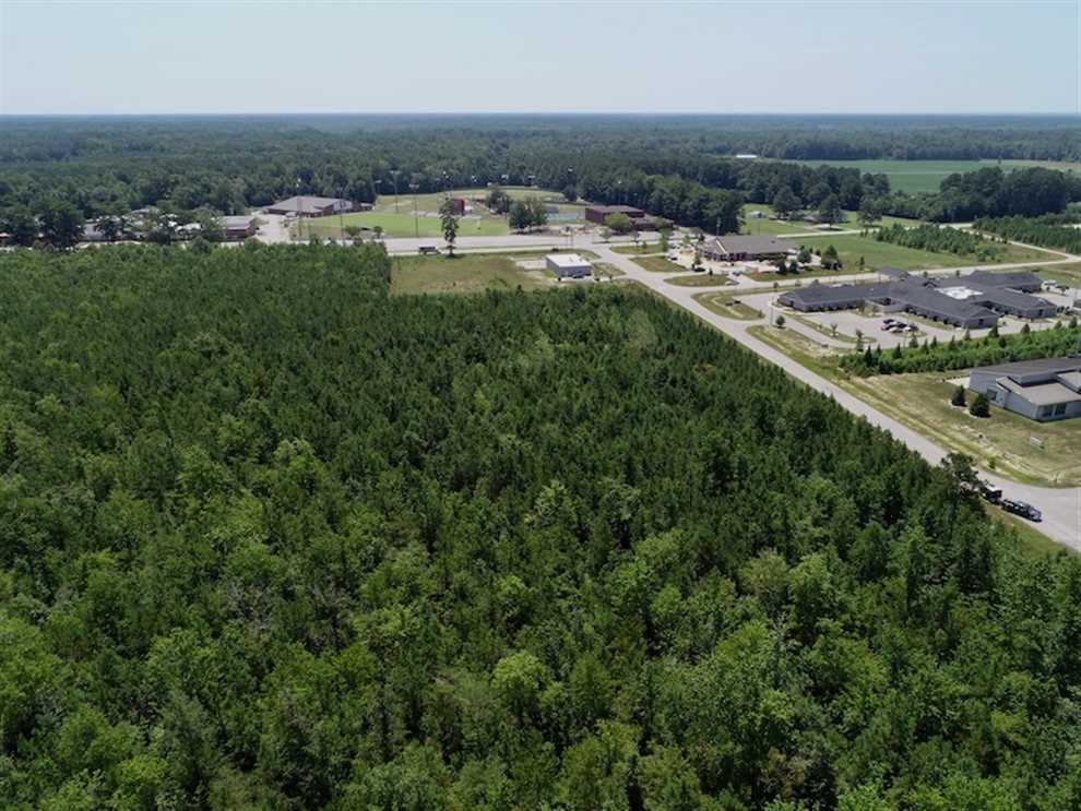 Houses and land for sale in North Carolina