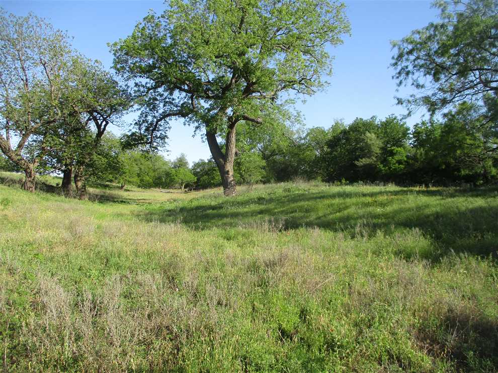 106.23 Acres of Land for sale in lampasas County, Texas