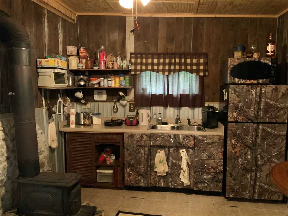 Houses and land for sale in Arkansas