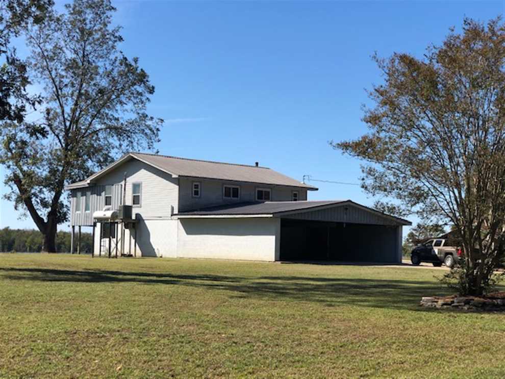 Houses and land for sale in Mississippi