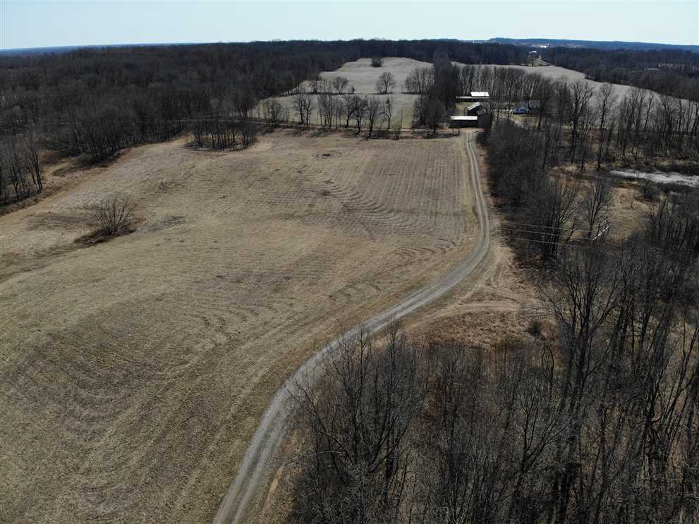 Houses and land for sale in Michigan
