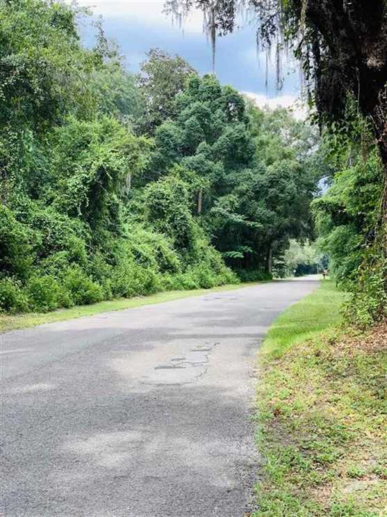 1.25 Acres of Residential land for sale in Perry, taylor County, Florida