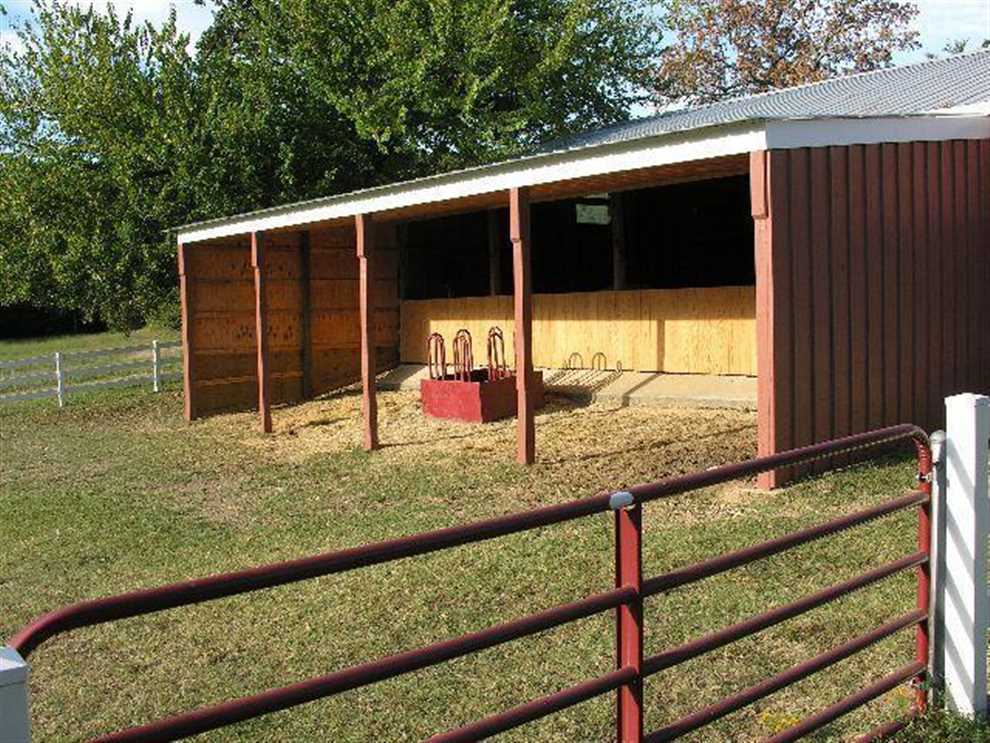 Ozarks Hobby Farm Real estate listing