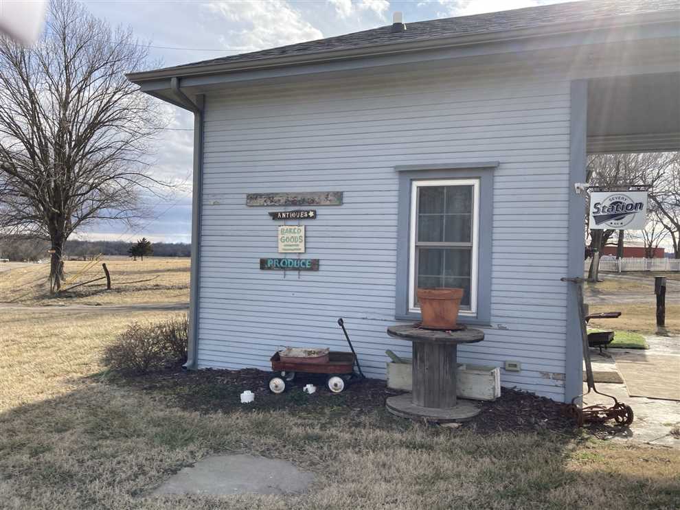 Property for sale at 99 S Rd