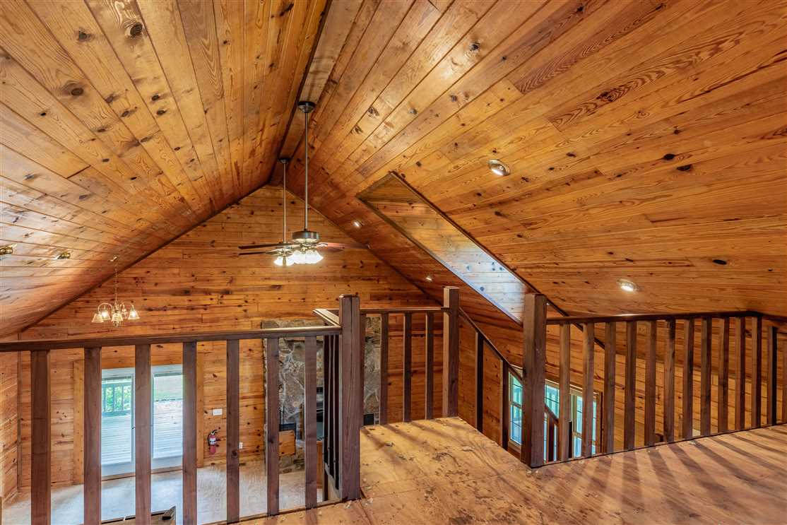 Log Home on 4 Acres in Carter County For Sale, Van Buren, Missouri Real estate listing