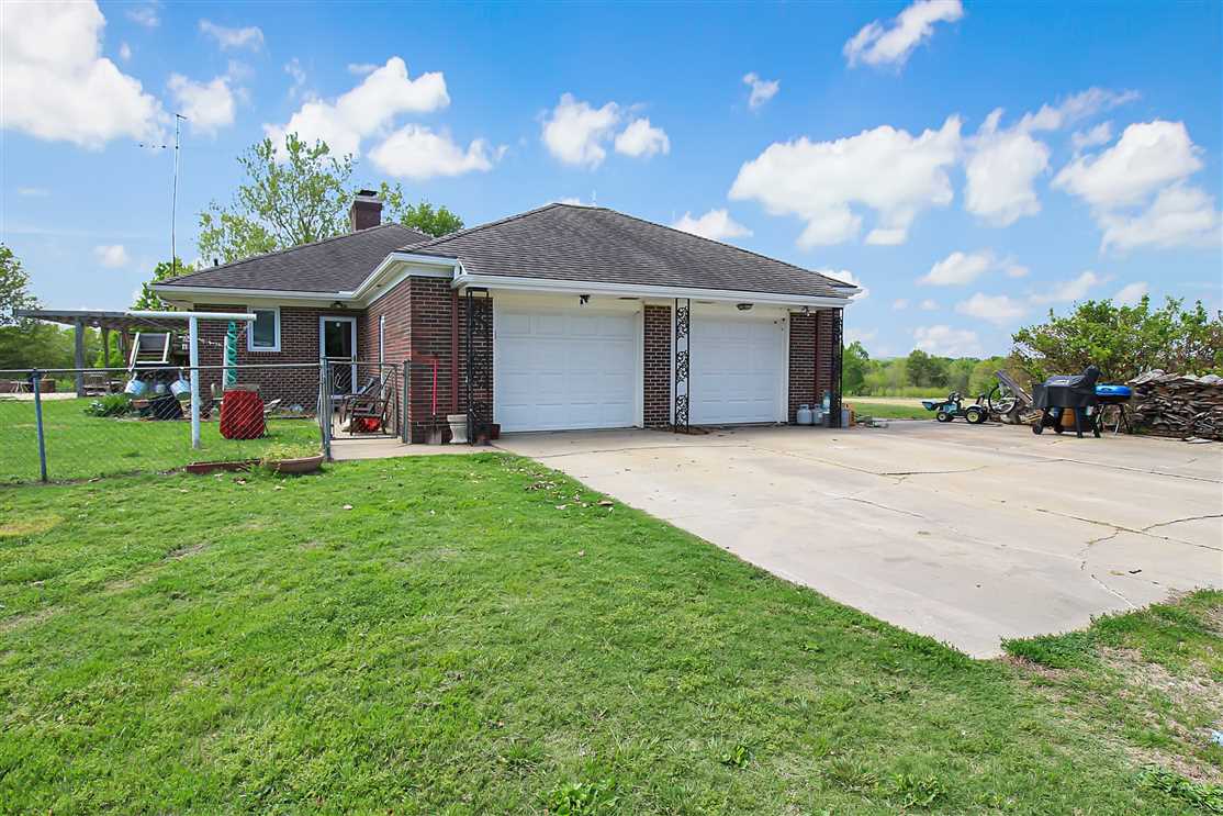 real estate available to buy
