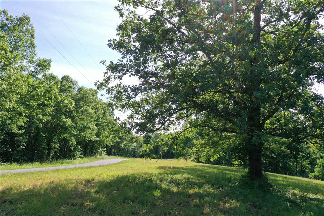 5.29 Acres of Land for sale in humphreys County, Tennessee