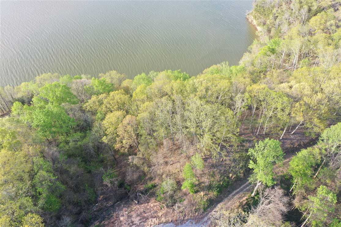 5.48 Acres of Residential land for sale in Waverly, humphreys County, Tennessee