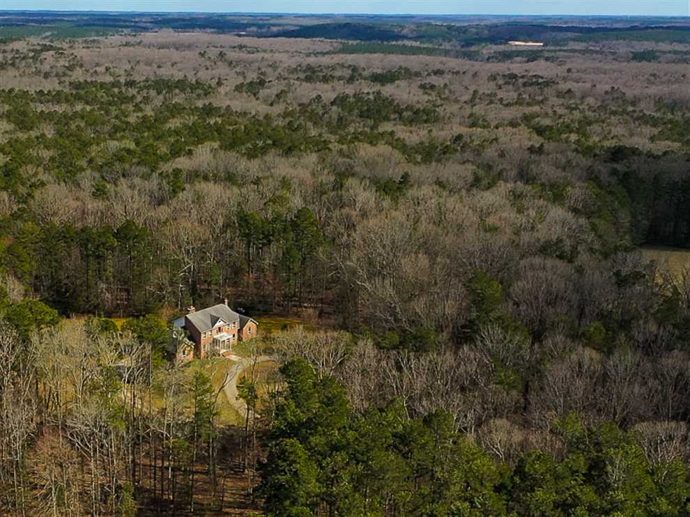 real estate available to buy