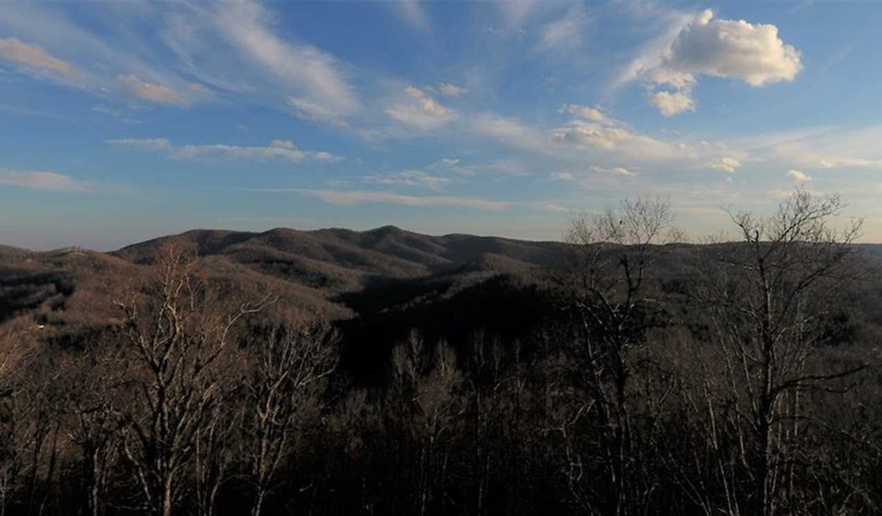 7 Acres of Residential land for sale in Burnsville, yancey County, North Carolina