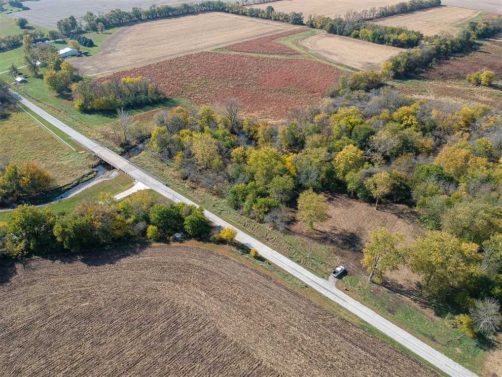 7.63 Acres of Land for sale in jasper County, Indiana