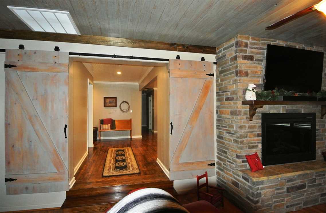 Property for sale at 322 CR 4481